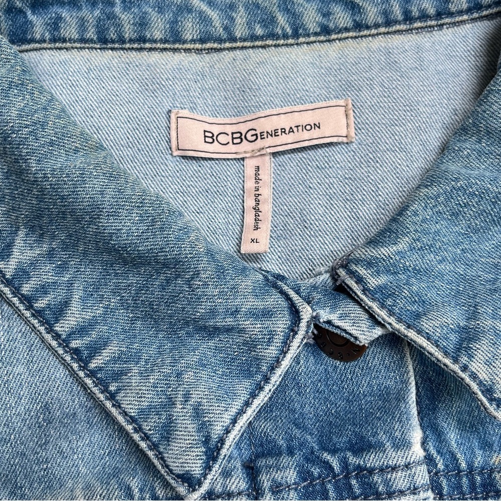 BCBGeneration Cropped Jean Jacket - Picture 12 of 12